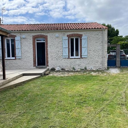 Maison Confortable A Jard-Sur-Mer Avec Grand Jardin Cloture Exteriér fotografie
